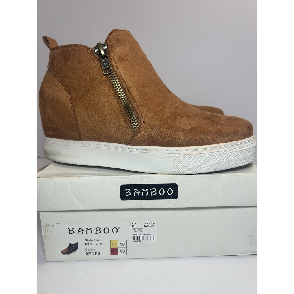 Bamboo‎ Rise-09 wedge sneakers in brown faux suede W/ white sole